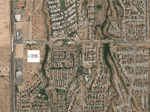 Actualmente está el edificio de oficinas médicas en el campus. Esta imagen en una toma aérea de dónde irá el nuevo hospital (irá al lado del edificio existente).
<br>