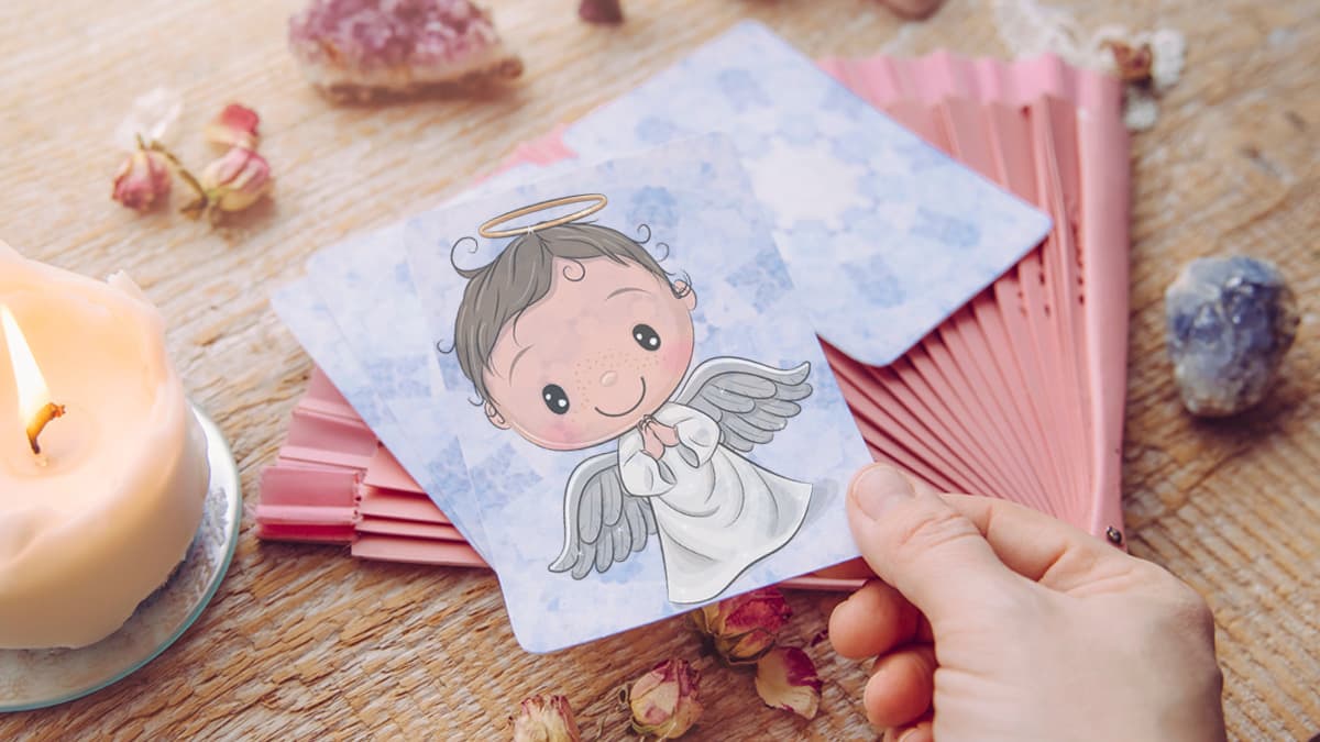 Crea tus propias cartas de ángeles para el 2023