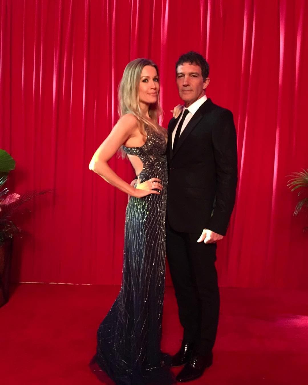 Antonio Banderas se encuentra en México promocionando su nueva fragancia y para tal tarea ha tenido a su lado a la hermosa Nicole Kimpel.