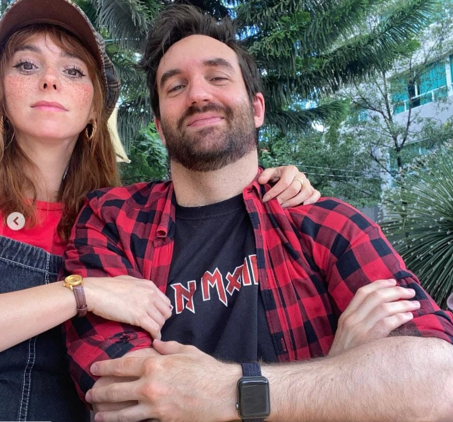 "Llegué a un proceso y a un punto en donde encontré una pareja en donde lo empecé, desde principios de año, a desear y a pensar y lo veía muy lejano", dijo sobre cómo nacieron sus deseos de ser madre, una realidad que hoy ya tiene en puerta. 
<br>