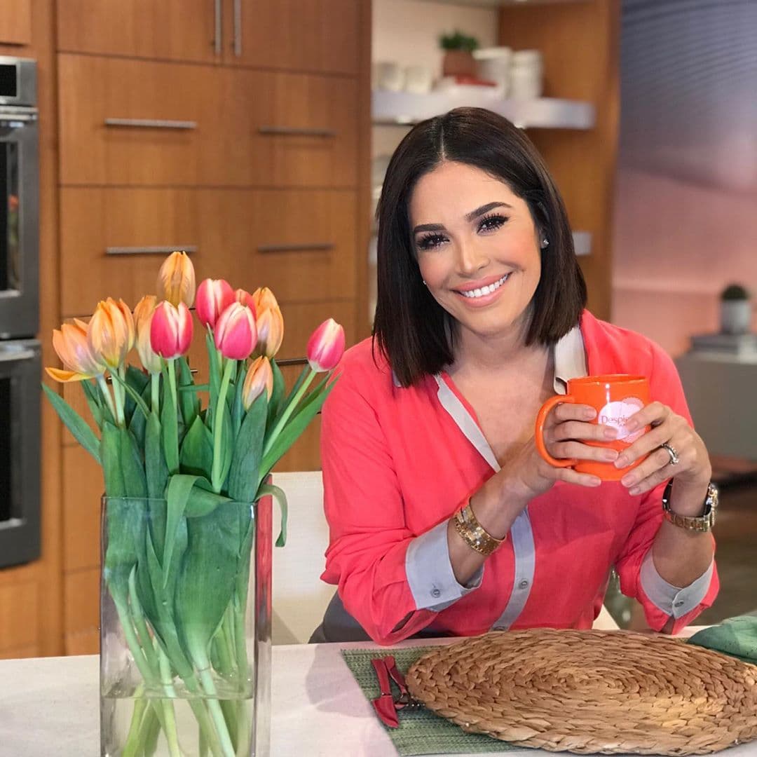 La conductora de 43 años ha hecho grandes amigos durante su trayectoria en el show matutino y uno de ellos es Raúl González.