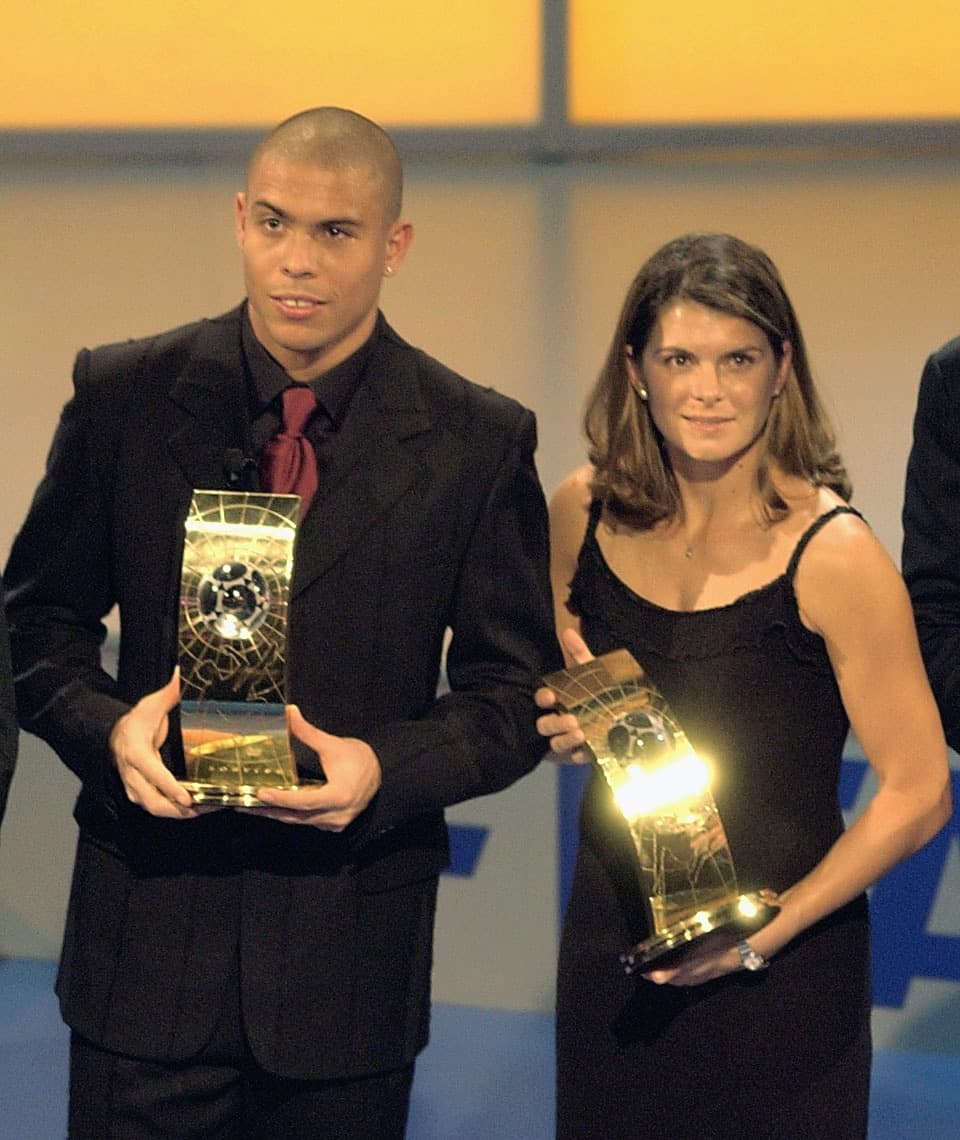 La estadounidense ganó dos veces el Premio a la Mejor Jugadora de Fifa en 2002 y en 2003, con lo que tuvo vitrina a nivel mundial.