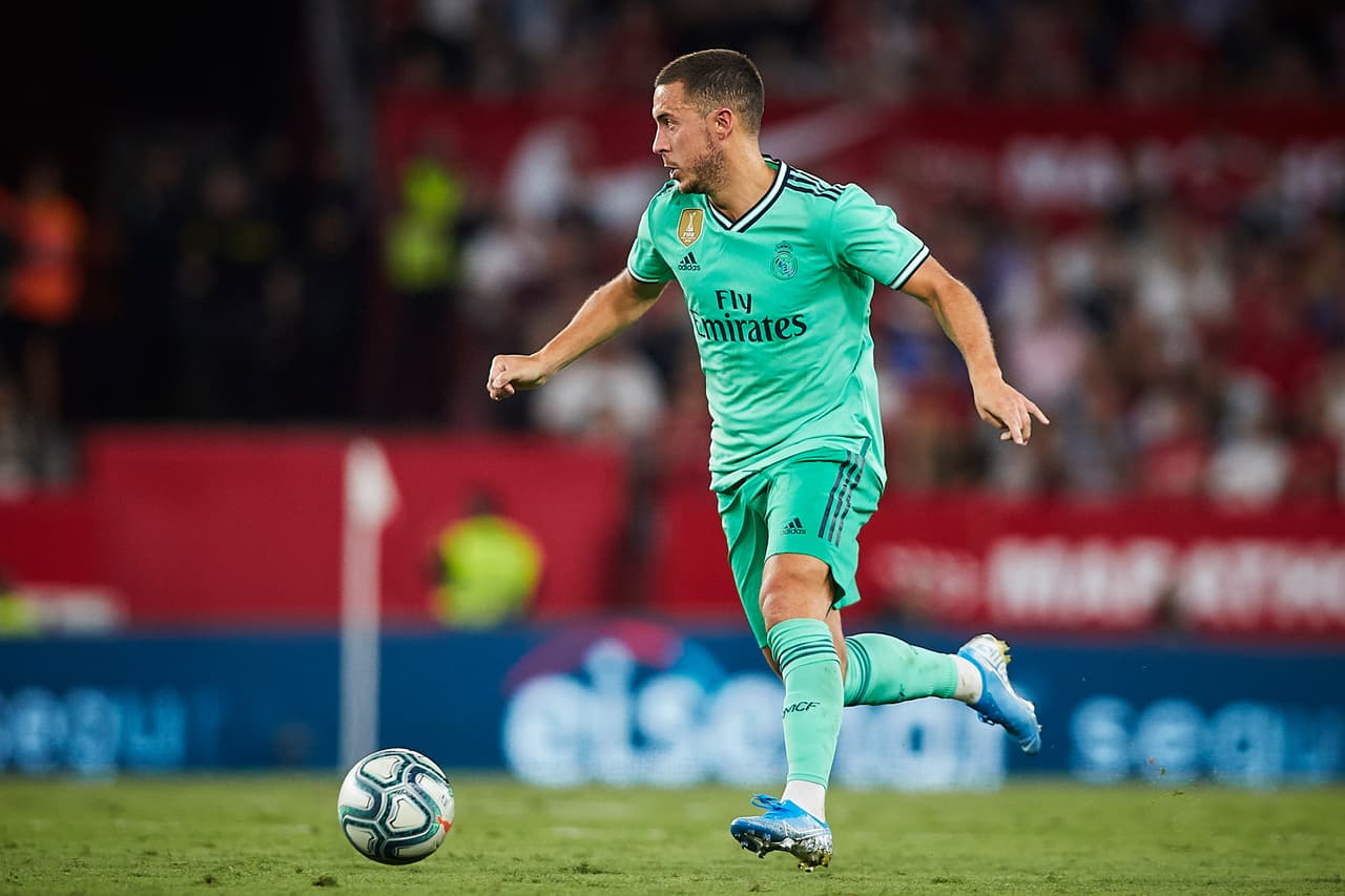 SEVILLE, SPAIN - SEPTEMBER 22: Eden Hazard of Real Madrid in action during the la Liga match between Sevilla FC and Real Madrid CF at Estadio Ramon Sanchez Pizjuan on September 22, 2019 in Seville, Spain. (Photo by Quality Sport Images/Getty Images)