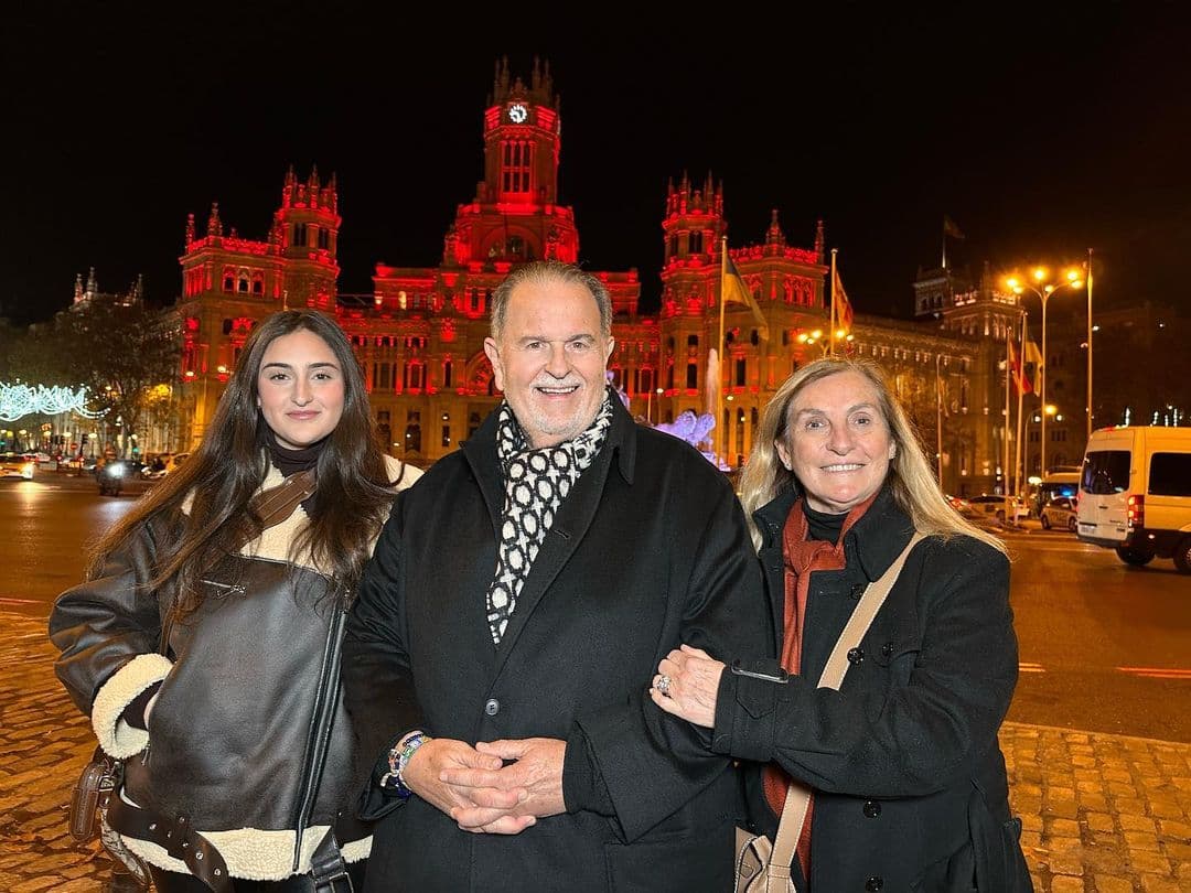 Y es que en ocasiones El Gordo habla de su esposa en el show y lo hace con humor y algunas bromas. 
<br>