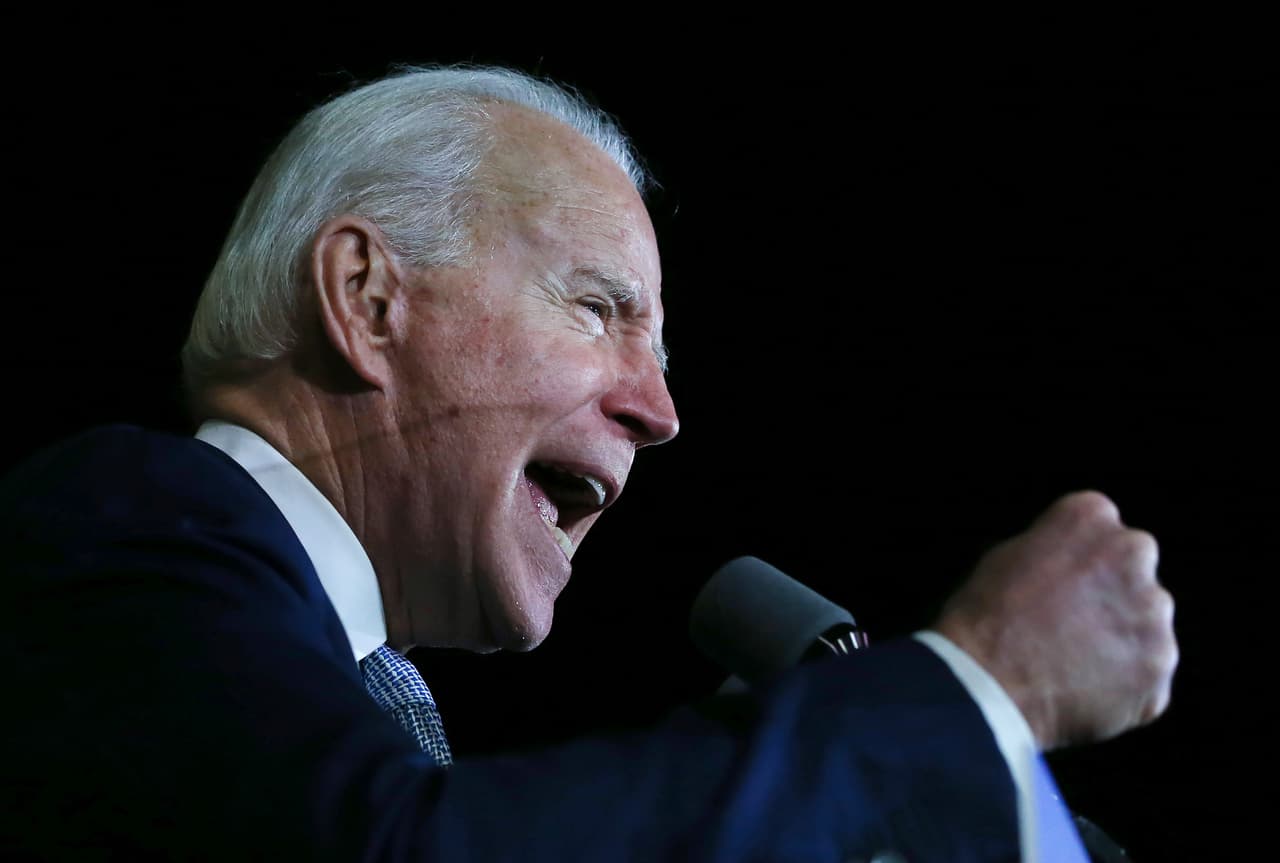 Visiblemente emocionado, Biden habló a sus seguidores en Los Ángeles, California, cuando aún los resultados de ese estado no se habían contabilizado. "¡No por nada lo llaman Supermartes!", gritó, mencionando luego a cada uno de los estados que hasta ese momento había ganado. "Estamos teniendo una buena noche y se va a poner mejor”, agregó.