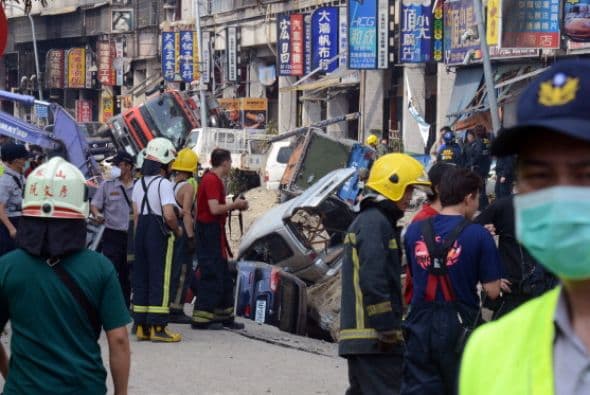 Las labores de rescate continúan en la zona.