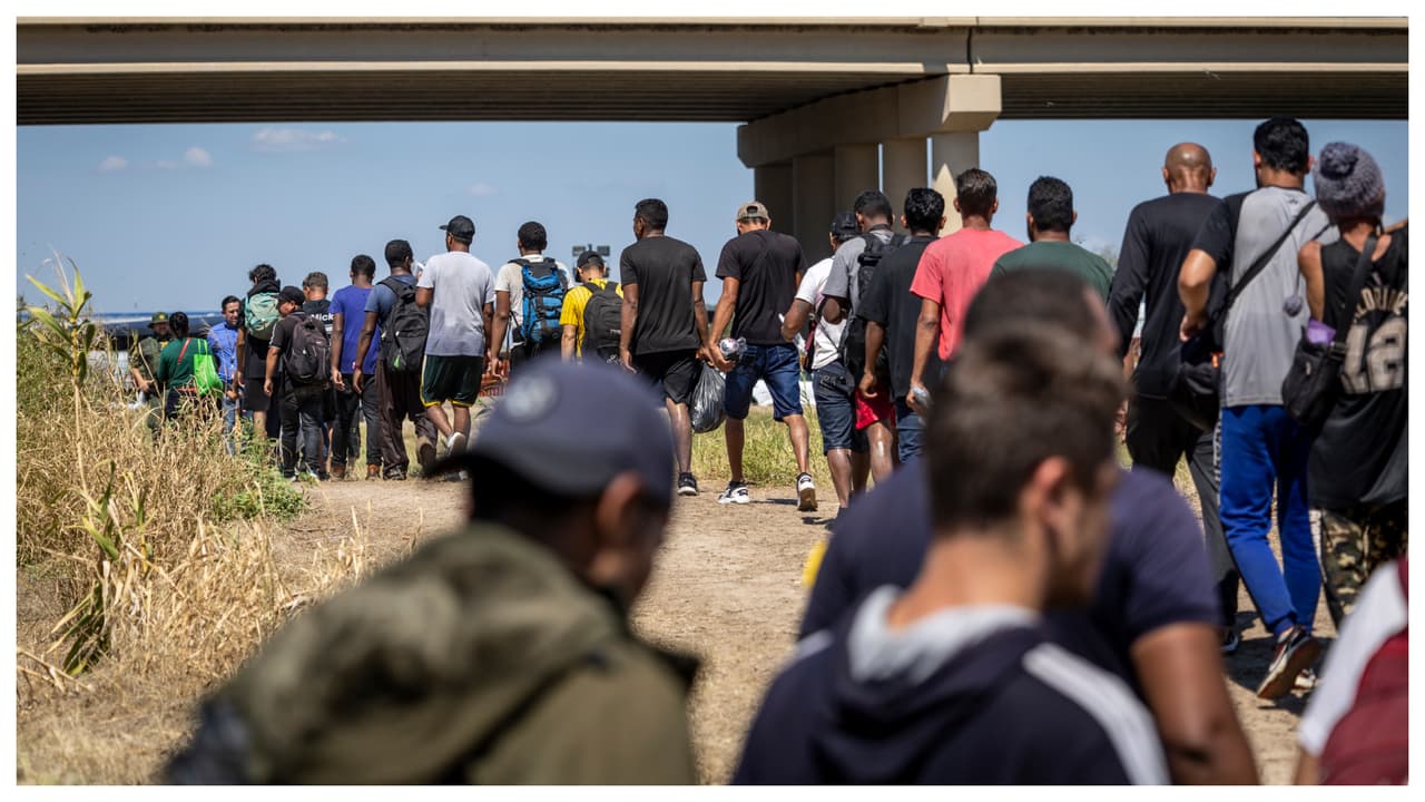 Vuelos de deportación desde México regresan a Cuba migrantes que lo habían vendido todo