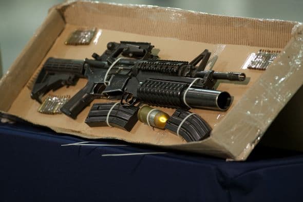 En su detención se le confiscó esta potente arma.