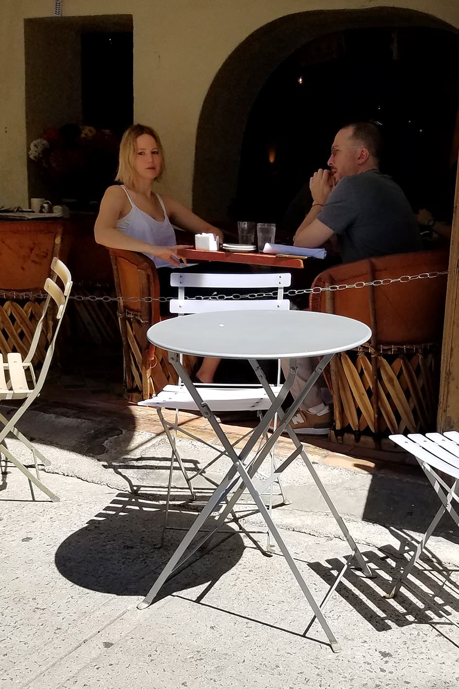 Jennifer Lawrence y Darren Aronofsky fueron vistos comiendo hace unos días, entre los rumores de su relación.
