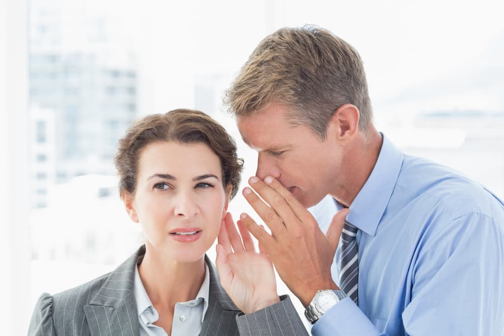 Continúa tranquilo trabajando como hasta ahora y no te perturbes. Si te has sentido inquieto por un rumor relativo a un despido o algo similar no te dejes impresionar. Tu posición laboral es sólida y no debes darle lugar al desasosiego.