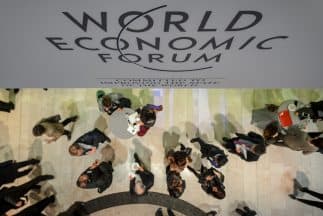 En medio de conflictos y nubarrones económicos, abre el Foro Económico de Davos