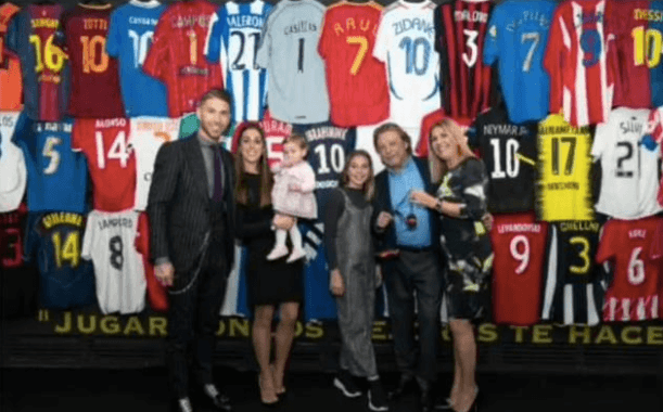 Sergio Ramos presume playera de Jorge Campos