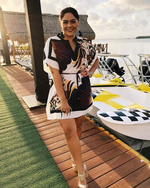 Ana Paulina Cáceres bajó de peso y ha expresado, a través de sus redes sociales, que se siente más contenta y saludable. Actualmente es cantante y presentadora en Cancún, Quintana Roo.