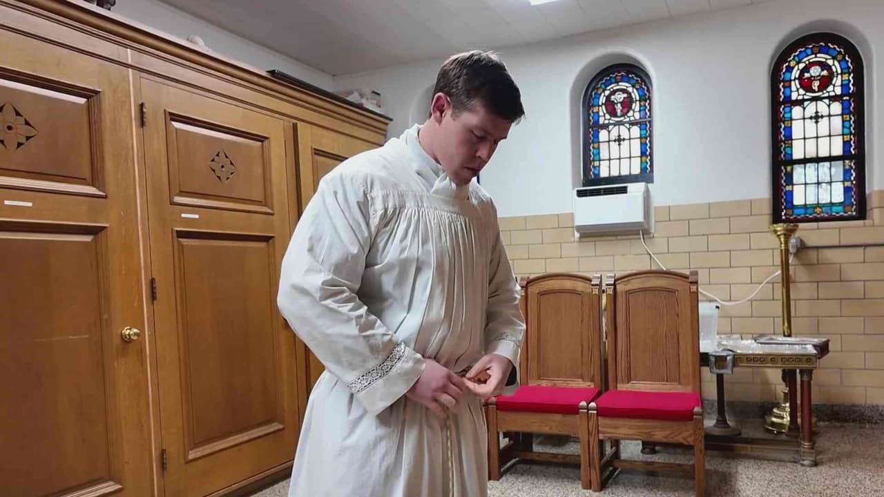 Neoyorquino encuentra su vocación en la iglesia católica y con la comunidad latina