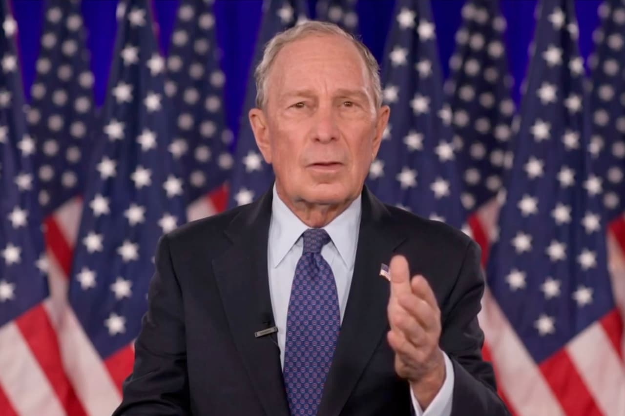 Bloomberg  pide no reelegir a Trump porque “ha hecho un mal trabajo” en el manejo de la pandemia y la economía