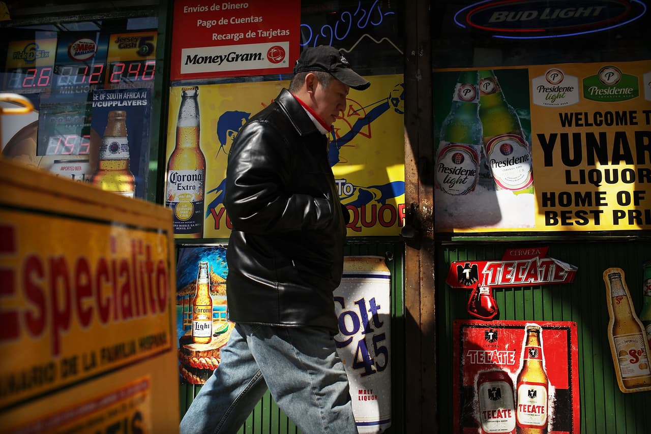 <b>UNION CITY, NJ</b>
<br>Union City cuenta con una alta densidad de población y sus habitantes por lo general deben viajar durante largos periodos desde y hacia sus trabajos.