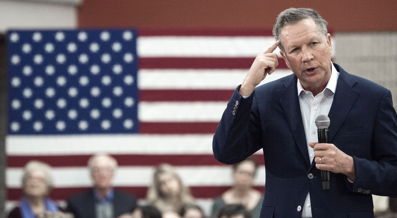 “Tal vez Ted Cruz debería retirarse”, dijo John Kasich