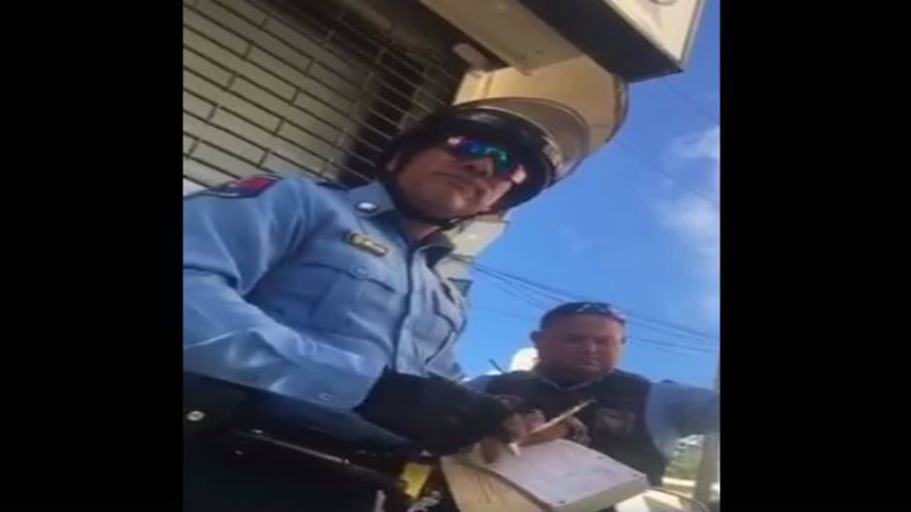Ordenan investigación contra agente que amenazó con un "tiro" a motorista durante actividad para atletas olímpicos