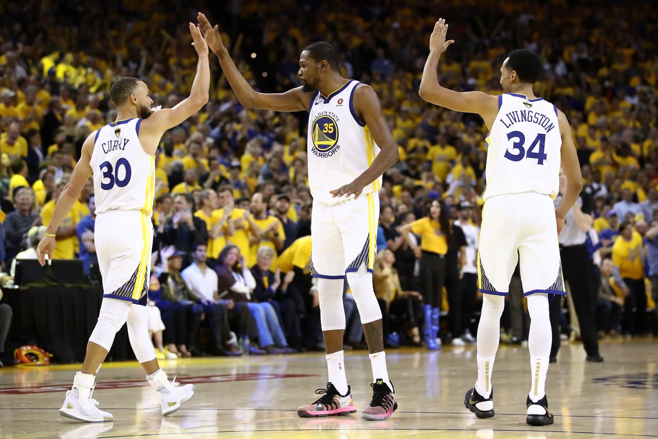 Mientras que los Golden State Warriors celebraron su 1-0 en las Finales de la NBA. Se volverán a ver el domingo.