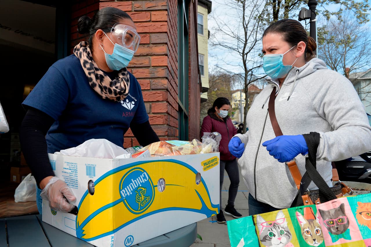 El efecto del coronavirus golpea tarde, pero con mas intensidad a la comunidad latina de Chicago
