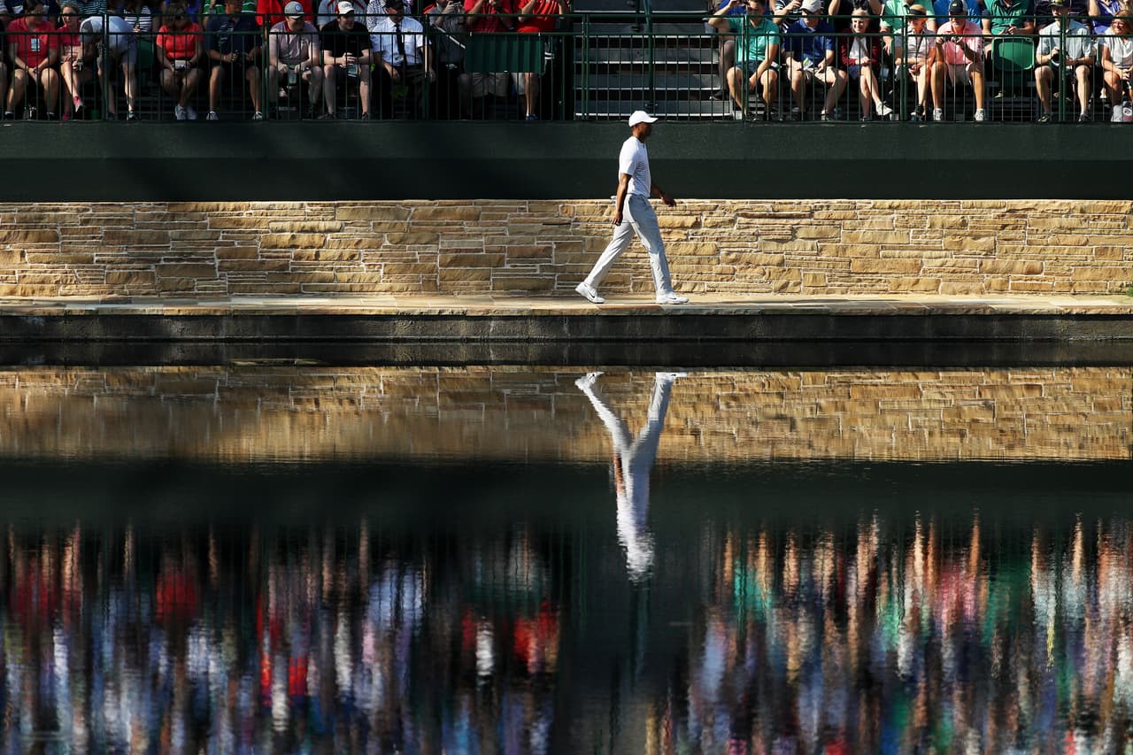 La fiesta del Masters de Augusta dejó bellas postales de los paisajes y el colorido en el Augusta National Golf Club, escenario testigo del segundo día de prácticas del torneo grande del golf mundial.