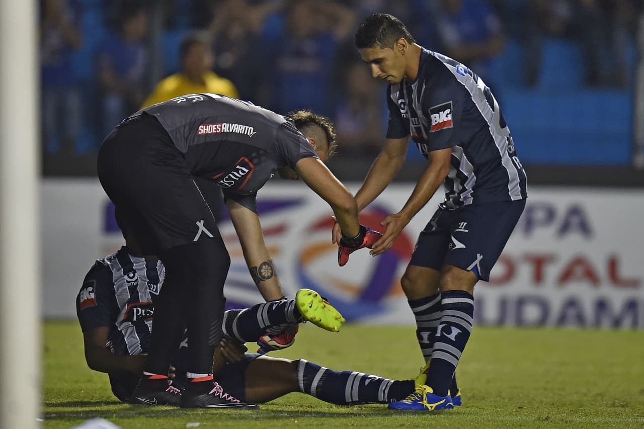 El ecuatoriano Jordan Jaime sufrió una luxofractura de tobillo en un partido de Copa Sudamericana ante Goias.