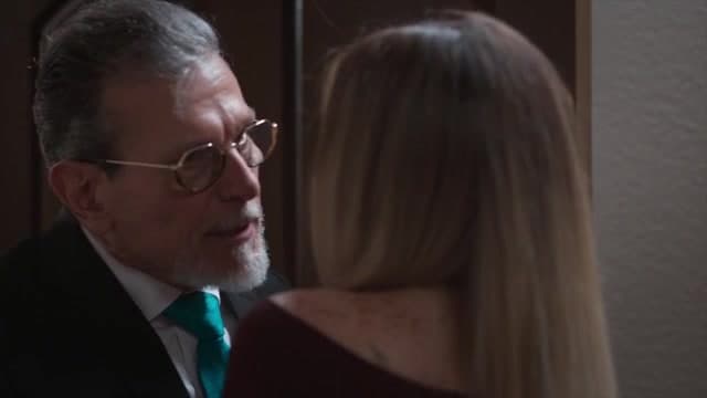 Silverio amenaza a Marcela con enviarla a la calle