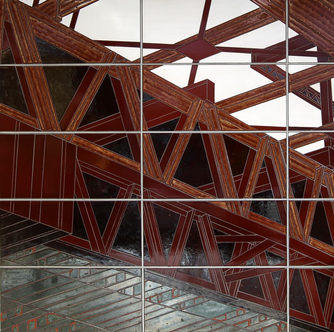 "Elevated", de Jean Shin, hace referencia a las fotos históricas de los chirriantes y anticuados 
<a href="http://www.nydailynews.com/new-york/el-train-article-1.368701">trenes elevados</a> de Manhattan, el último de los cuales (en la Tercera Avenida) fue desmantelado en los cincuentas.