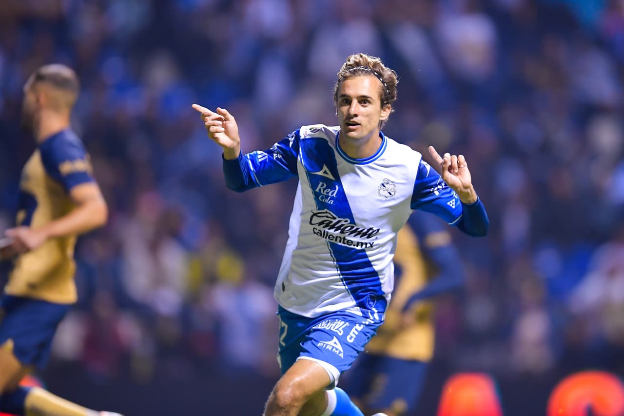 Puebla derrotó a Pumas para asegurar su lugar en el repechaje, mientras que los universitarios tienen cero posibilidades de entrar a Liguilla. Un golazo de Jordi Cortizo a los seis minutos y un autogol de Nicolás Freire a la medirá hora del primer tiempo sentenciaron a los Pumas de Lillini.