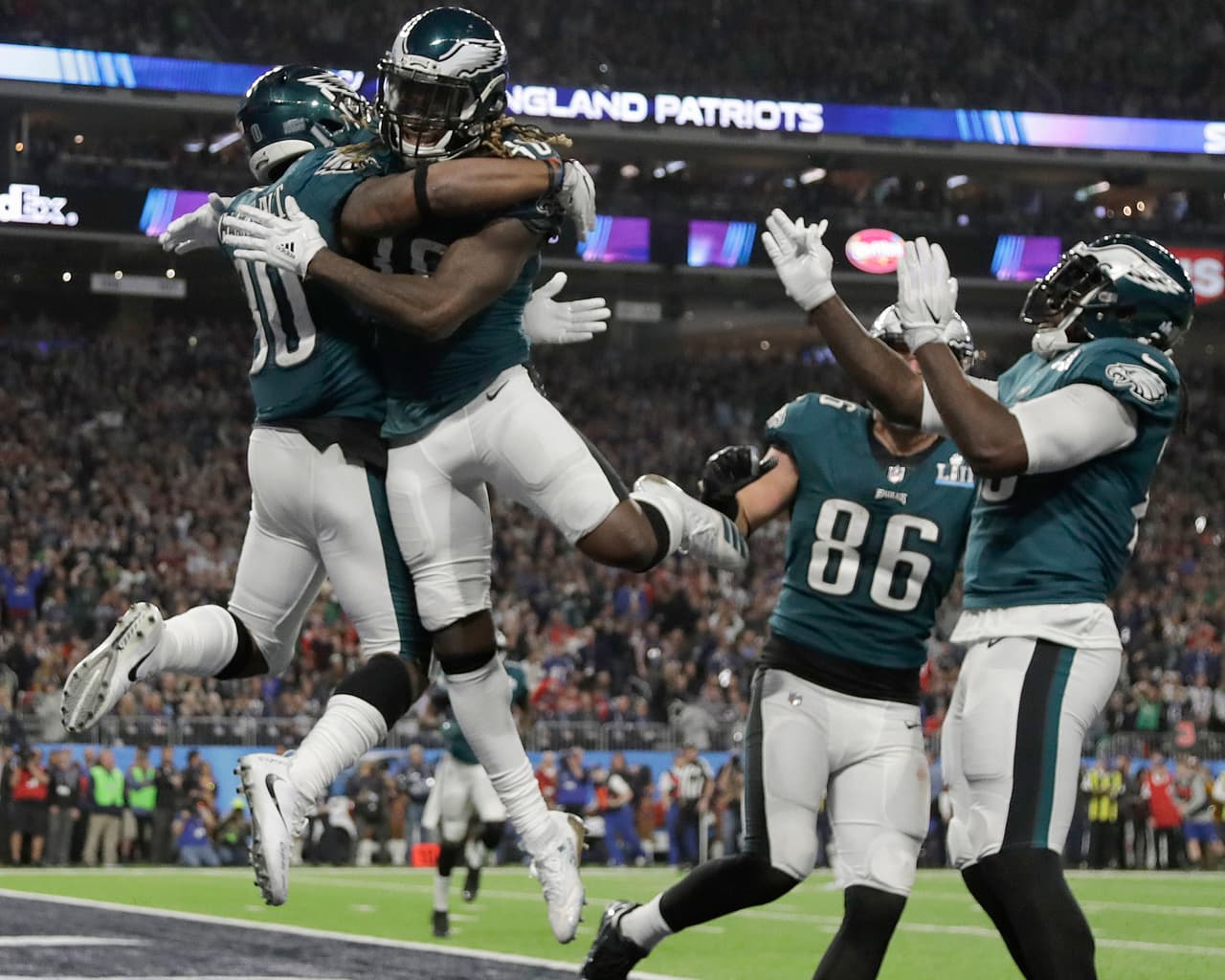 Con 6:37 en el tercer cuarto: Philadelphia Eagles 29 - 19 New England Patriots