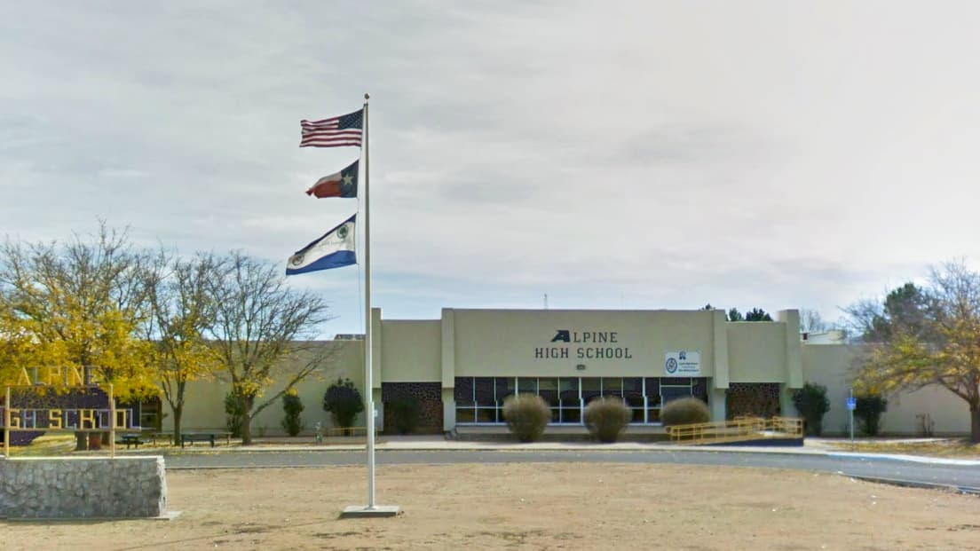 Una estudiante hiere a otra y luego se suicida en una secundaria de Texas