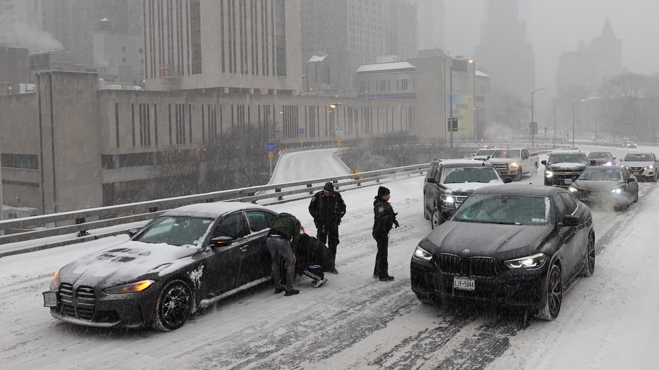 Consejos clave para viajar de forma segura durante la temporada invernal en Nueva York