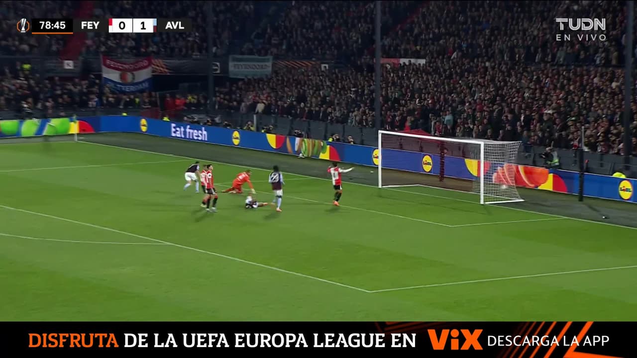 ¡APARECIÓ MCGINN! Aprovecha el rebote y marca el segundo del Aston Villa