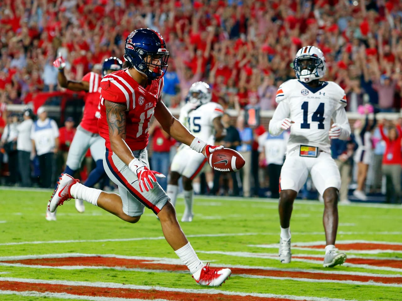 # 34 
<b>EVAN ENGRAM</b> – TE | 
<i>Ole Miss</i>