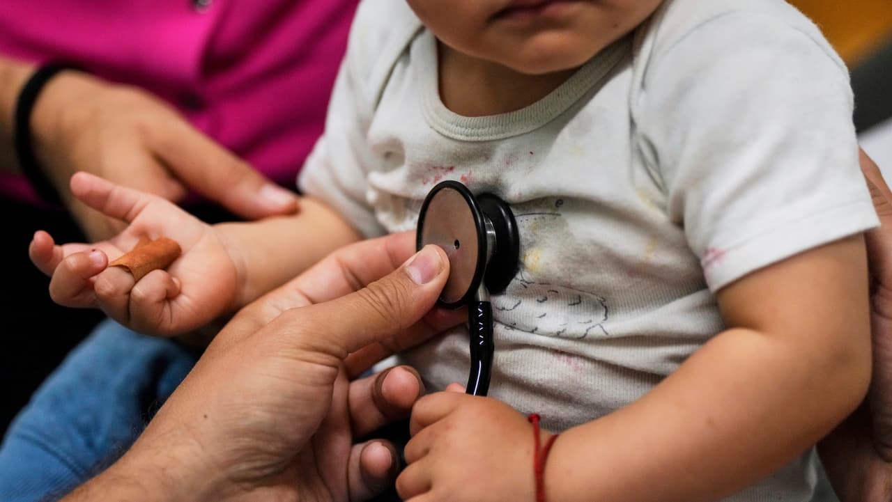 Prohiben temporalmente usar datos de Medi-Cal para aplicar leyes migratorias