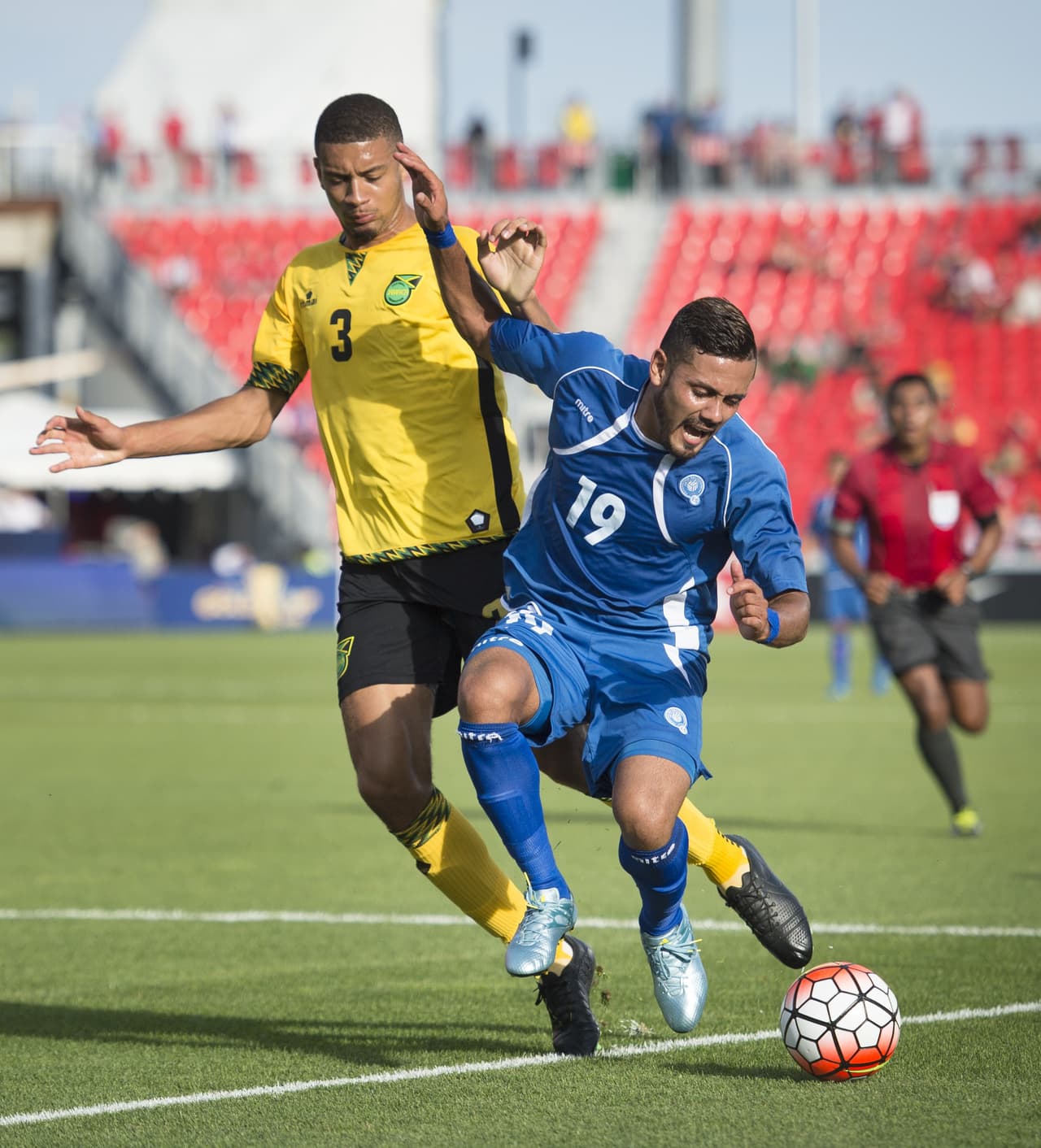 Jamaica 1-0 El Salvador:  Los Reggae Boyz marcan el ritmo del Grupo B