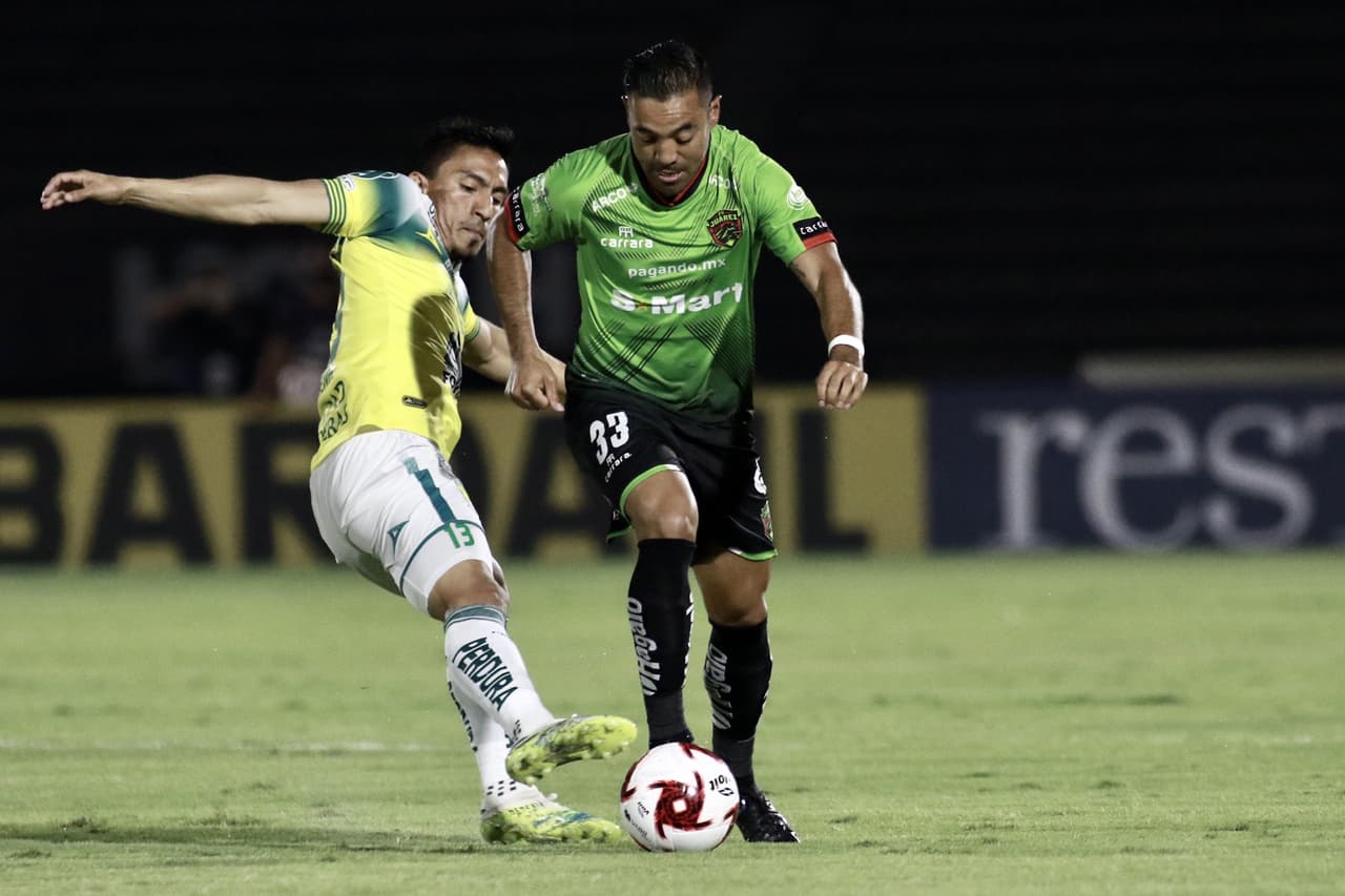 León tenía mayor posesión los primeros minutos del encuentro, pero Juárez había generado mayor peligro.