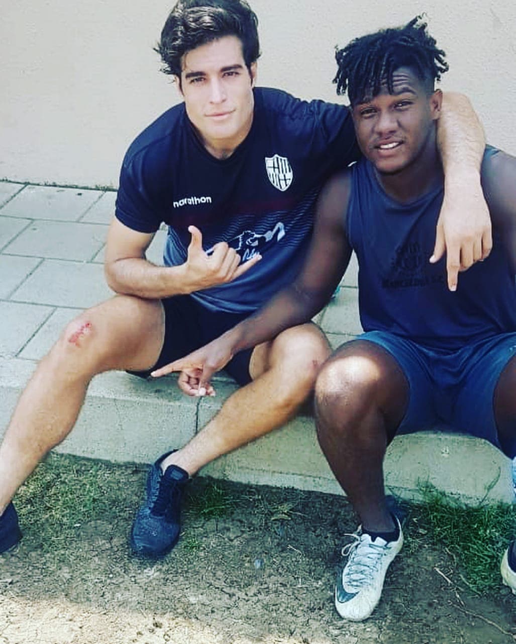 "Entonces, es una manera de enseñarle al mundo que no hay nada imposible. A mí me decían que no podía jugar fútbol de primera división a los 30 años y, ¡mira cómo lo logré!", agregó el actor.