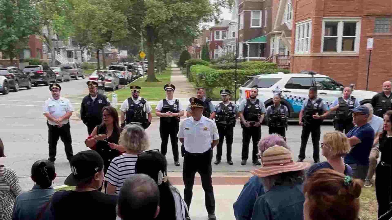"Ya no puedo caminar": Reunión comunitaria en Avondale aborda la seguridad tras tres ataques sexuales en el vecindario