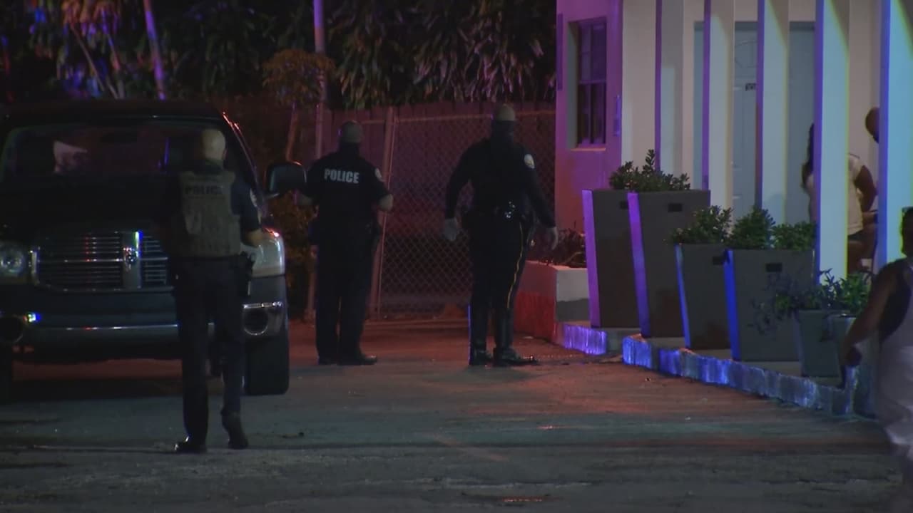 Buscan a sospechoso de balear a dos personas en un hotel de Miami Springs 