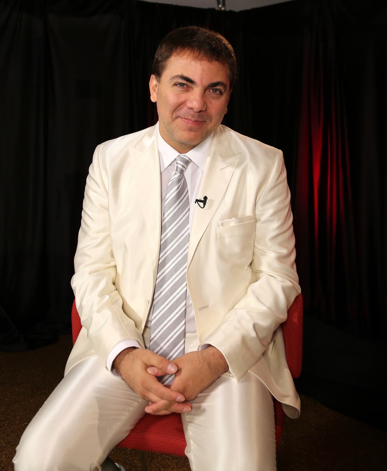 Al intérprete de 'Azul' también se le ha relacionado con Alejandra Guzmán, Sofía Vergara, Thalía y Daisy Fuentes.