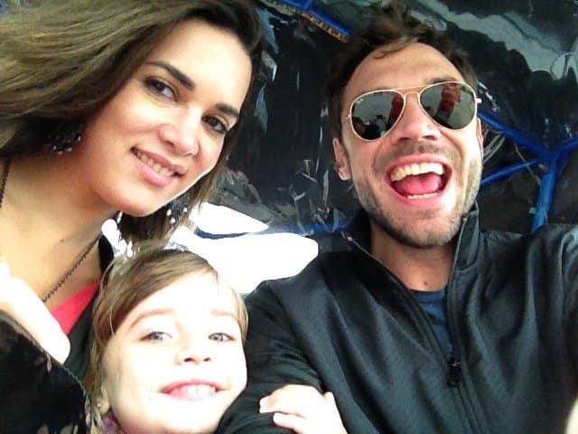 Respecto a los culpables del doble crimen de sus padres, el responsable intelectual fue Gerardo José Contreras, quien 
<b><a href="https://www.univision.com/famosos/muere-en-prision-el-asesino-de-la-actriz-monica-spear-y-su-esposo-thomas-berry-fotos" target="_blank">murió el pasado 13 de julio en una cárcel </a></b>venezolana. Otros 10 implicados fueron detenidos y condenados.