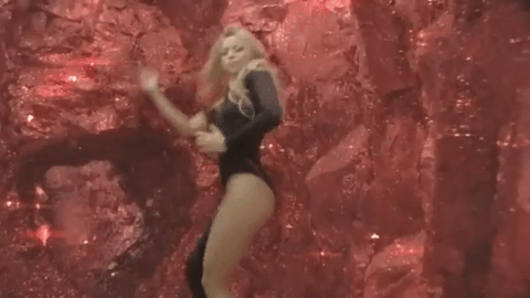 En una entrevista con 'Glamour' la entrenadora Anna Kaiser reveló algunos secretos de las rutinas de ejercicio (basadas en el baile) que la colombiana realiza al menos seis meses por semana para mantenerse en forma.