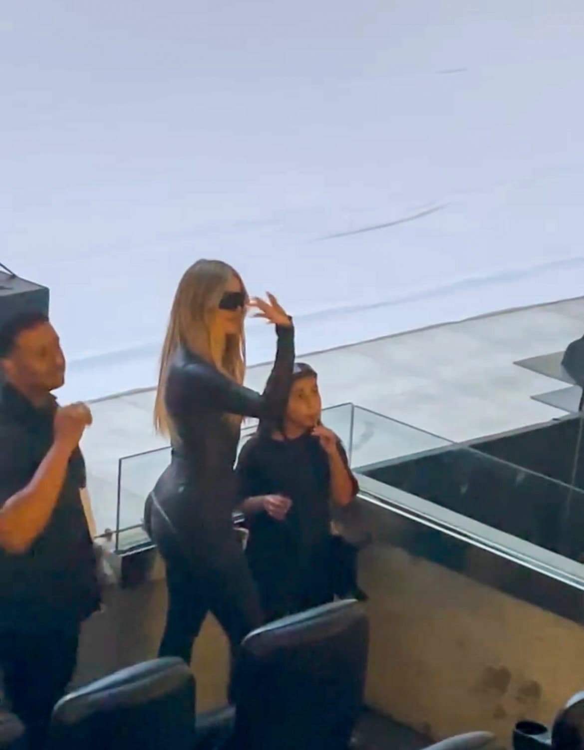 No solo Khloé se ha declarado su fan, Kim Kardashian también lo ha hecho durante el periodo del divorcio.