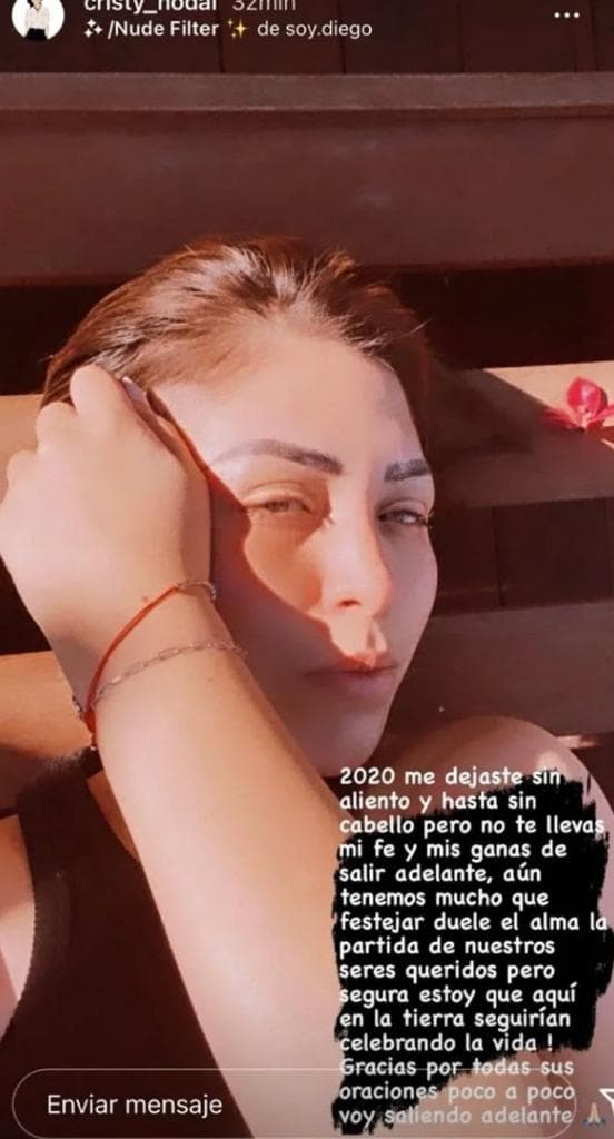 "
<b>2020 me dejaste sin aliento y hasta sin cabello</b>, pero no te llevas mi fe ni mis ganas de salir adelante, aún tenemos mucho qué festejar".
<br>