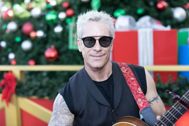 Fernando Carrillo precisó: "Diosito me está diciendo 'va a aparecer la princesa pronto', y pues ya. Tener sexo es relativamente fácil, para mí lo ha sido, no se puede abusar de las cosas que son relativamente fáciles".