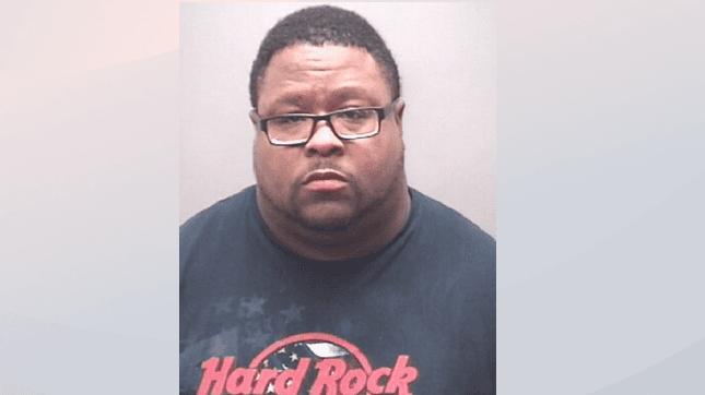 Kevin Milliken, 
<br>3191 NC HWY 87 N, Pittsboro, NC
<br>Conspiración de Tráfico de cocaína 
<br>Fianza: $20,000
<br>