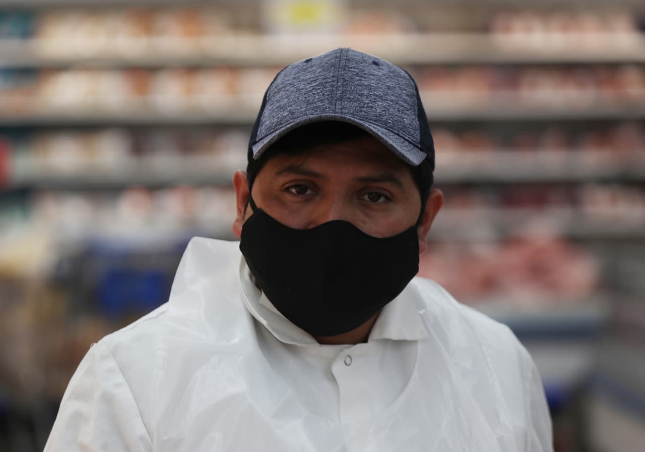 Gracias a su labor esencial los supermercados siguen abastecidos y los residentes del sur de Florida pueden seguir llevando sus alimentos a la mesa.