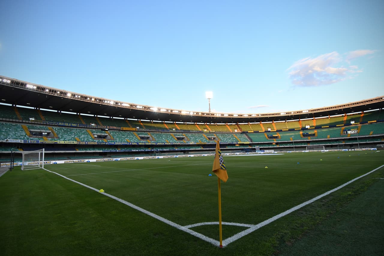 Una vista general del Stadio Marcantonio Bentegodi para el cotejo de Serie A entre Hellas Verona y Cagliari.