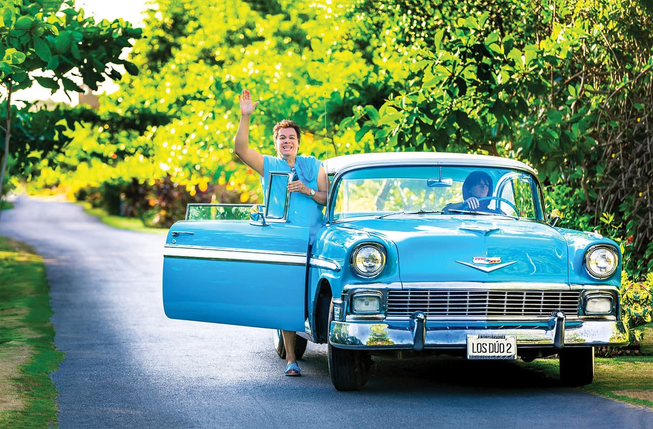 JuanGa recibió dos nominacines al Latin GRAMMY en las categorías Álbum del Año y Mejor Álbum Vocal Pop Tradicional por su disco 'Los Dúos 2'. Sin duda, gane o no, el cantautor mexicano 
<a href="http://www.univision.com/especiales/latin-grammy/juan-gabriel-inolvidable-en-latin-grammy-2016" target="_blank">sigue siendo inolvidable.</a>